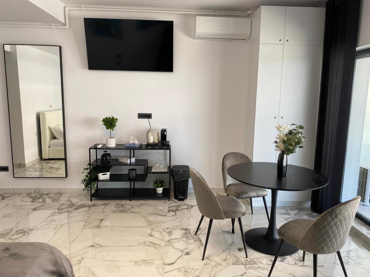 Eva Del Mar - Sea View - Mamaia Nord Apartment Luaran gambar