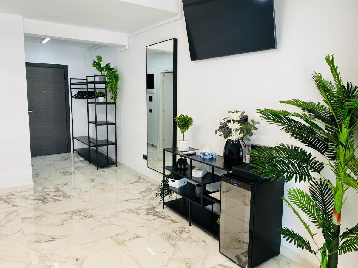 Eva Del Mar - Sea View - Mamaia Nord Apartment Luaran gambar